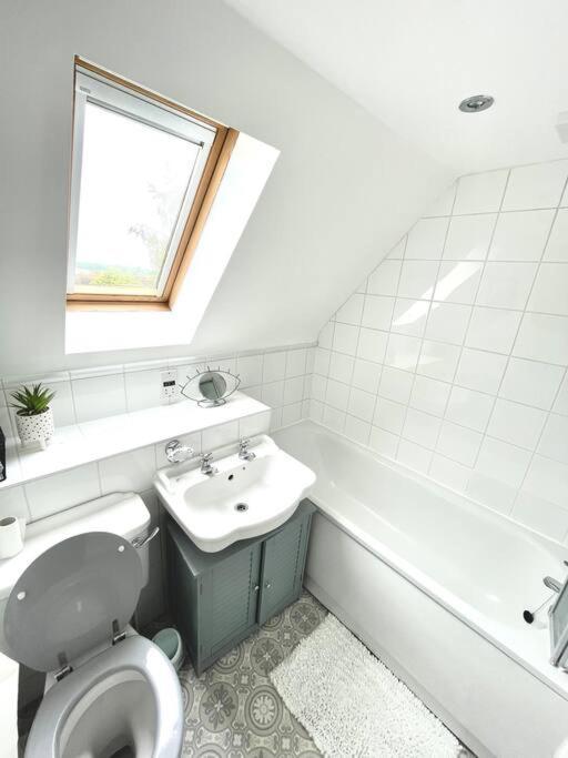 High-End 2 Bed Maisonette In Beaulieu Park Broomfield  Buitenkant foto