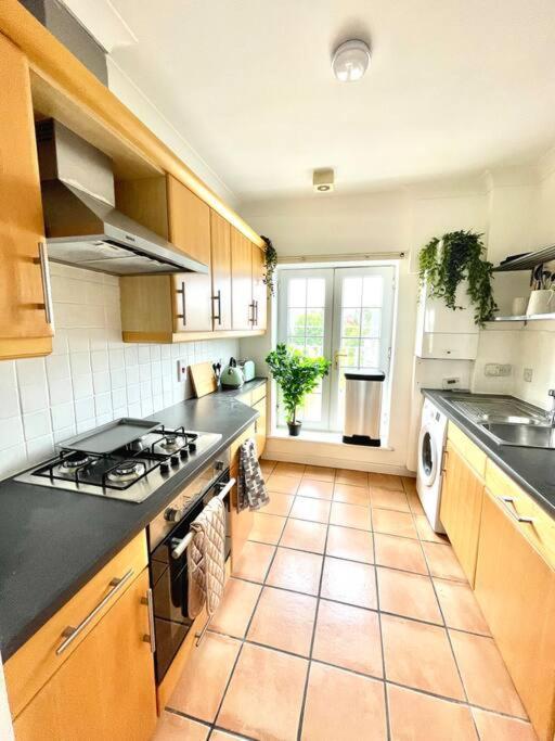 High-End 2 Bed Maisonette In Beaulieu Park Broomfield  Buitenkant foto