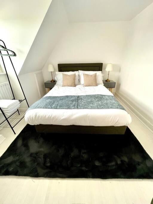 High-End 2 Bed Maisonette In Beaulieu Park Broomfield  Buitenkant foto