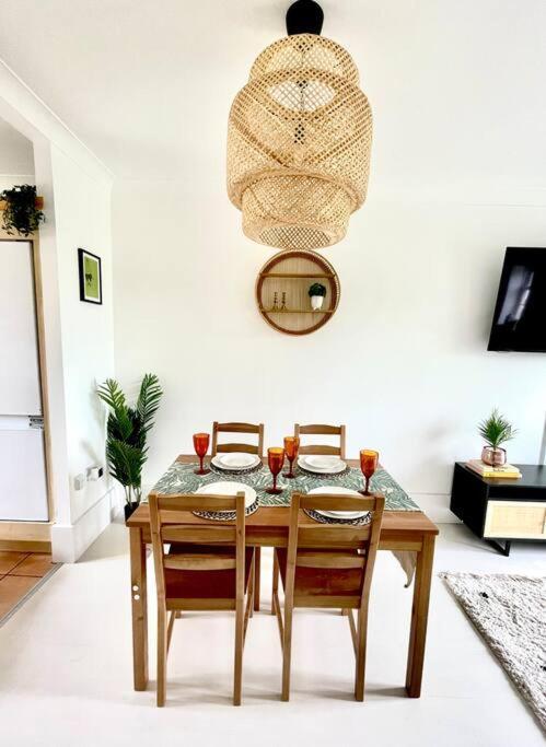 High-End 2 Bed Maisonette In Beaulieu Park Broomfield  Buitenkant foto